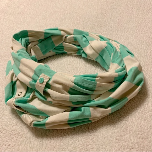 Lululemon Vinyasa Wrap Scarf Turquoise White Stripe - Picture 2 of 10